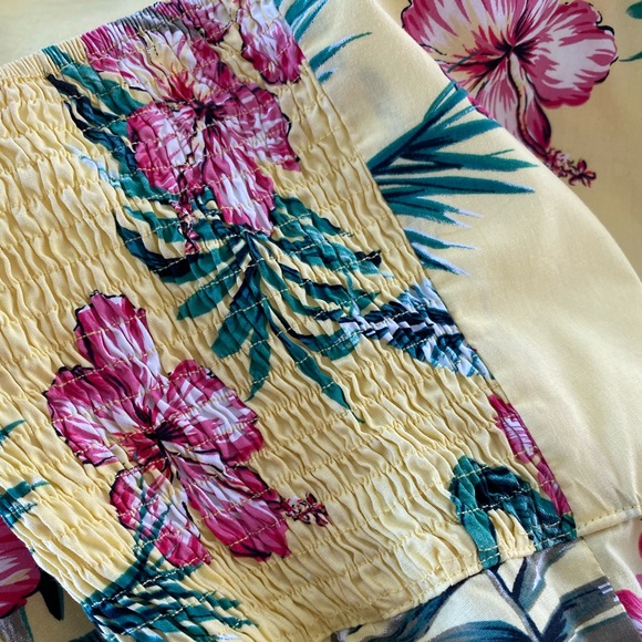 Kalani 50’s Dress by Hell Bunny - Picture 14 of 16